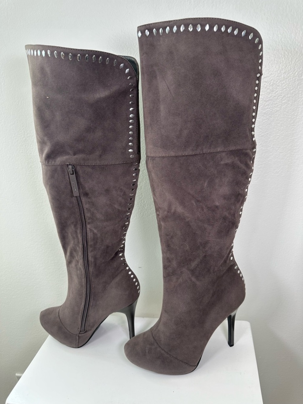 Shiekh Knee High Boots Size 10 Brown Faux Suede Studded Stiletto Heel Zip